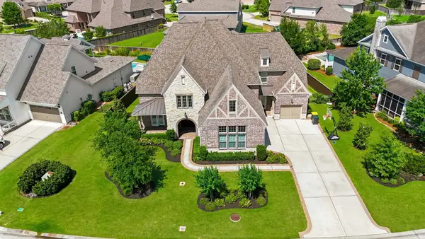 2033 Bluestem Drive, Conroe, TX 77384