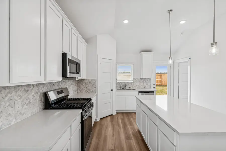 1707 Green Warbler Lane, Crosby, TX 77532 - Image #2