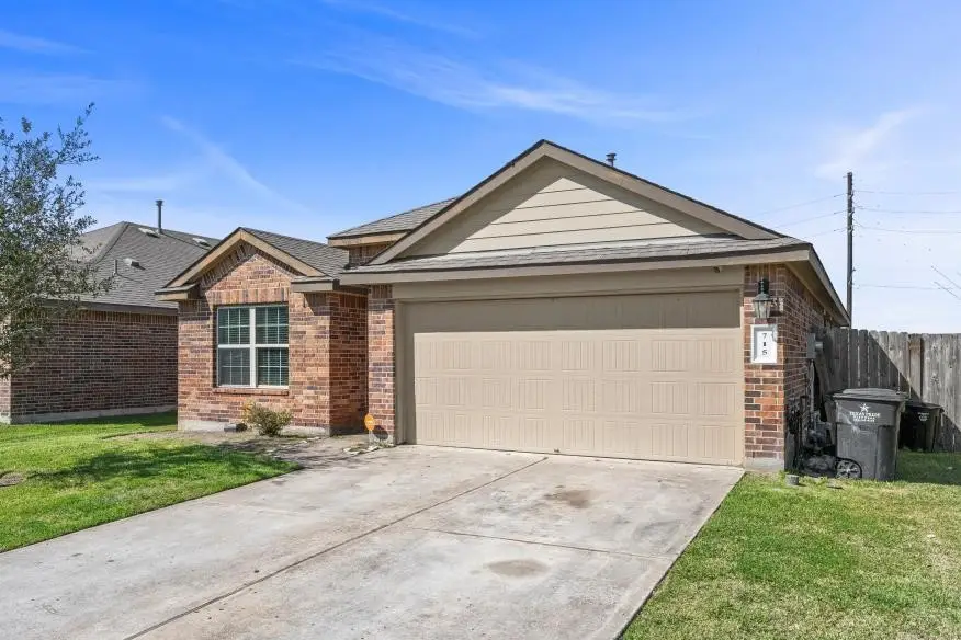 715 Harvest Bluff Drive, Rosharon, TX 77583 - #2