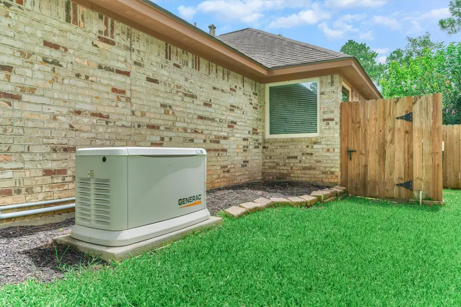 930 Arbor Pine, Tomball, TX 77375 - Image #3