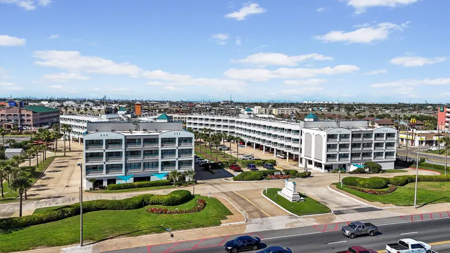 6102 Seawall Boulevard #254, Galveston, TX 77551 - Image #2