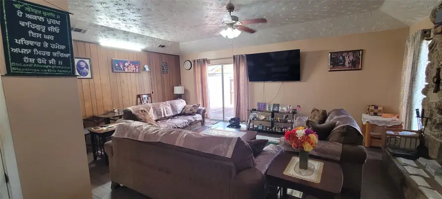 4315 Queens Retreat Drive, Houston, TX 77066 - #2
