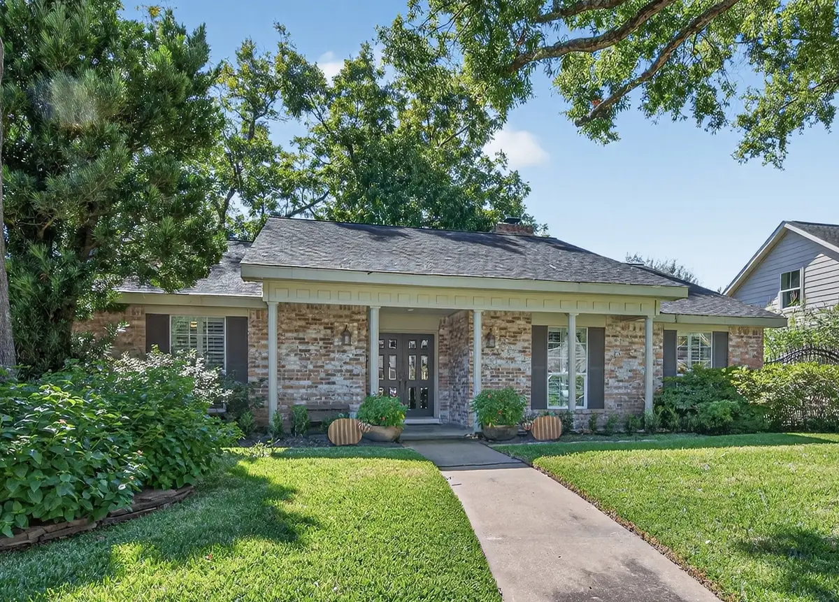13931 Kingsride Lane, Houston, TX 77079 - Image #1