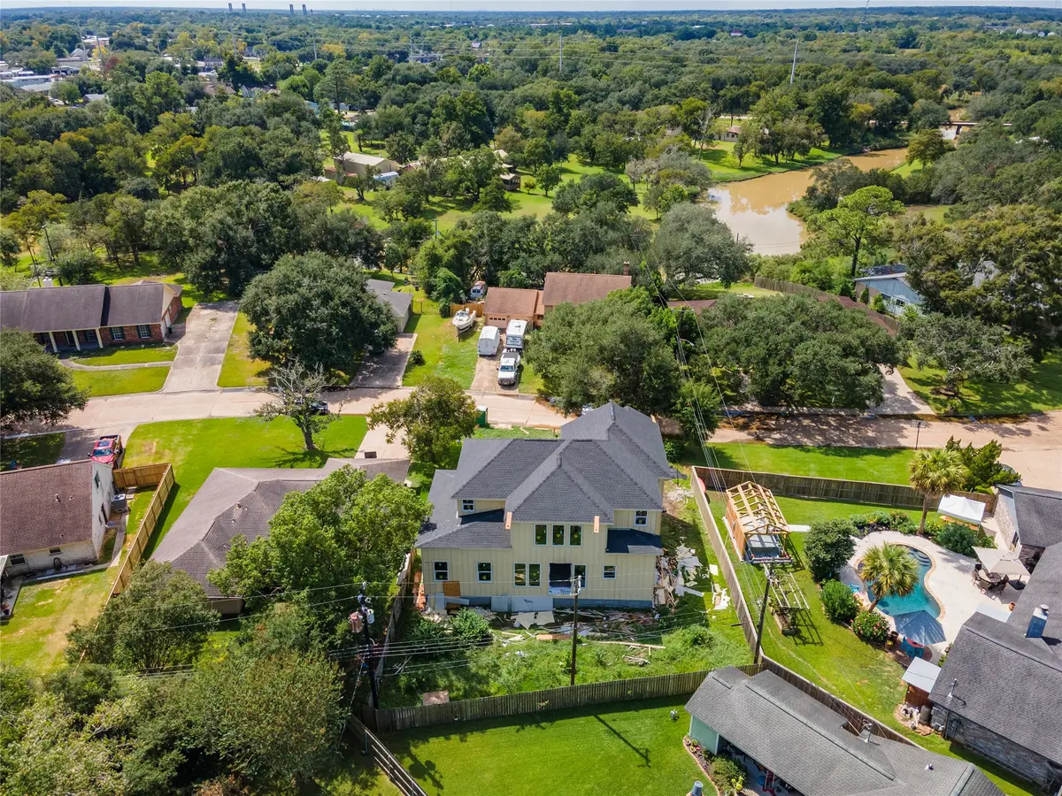 100 Bayou Glen Street, La Marque Hitchcock, TX 77568 - Image #1