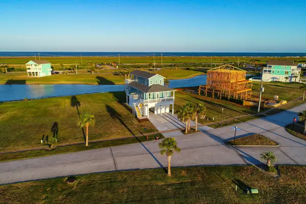 26903 Bay Water Drive, Galveston, TX 77554