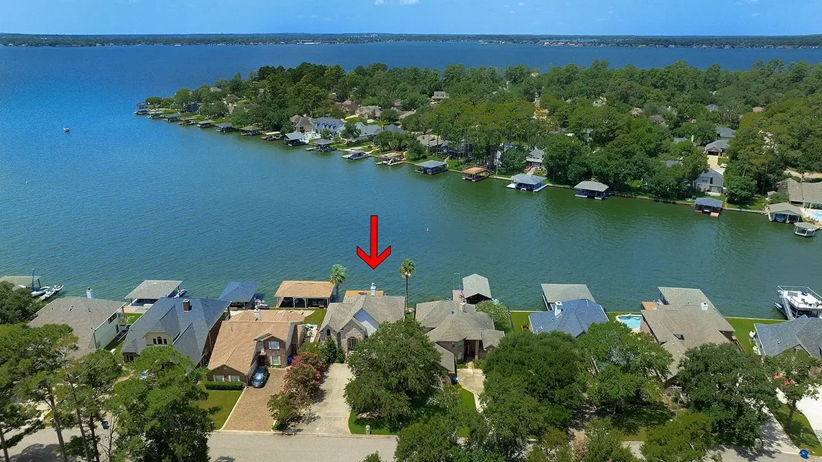 12374 Lake Vista Drive, Willis, TX 77318 - Image #1