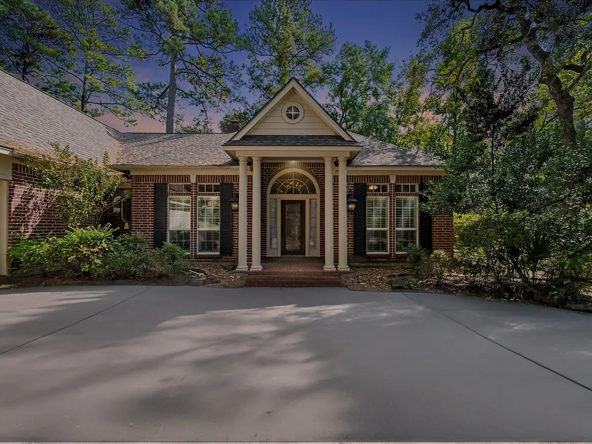 7 Wellesley Drive, Conroe, TX 77304 - Image #1