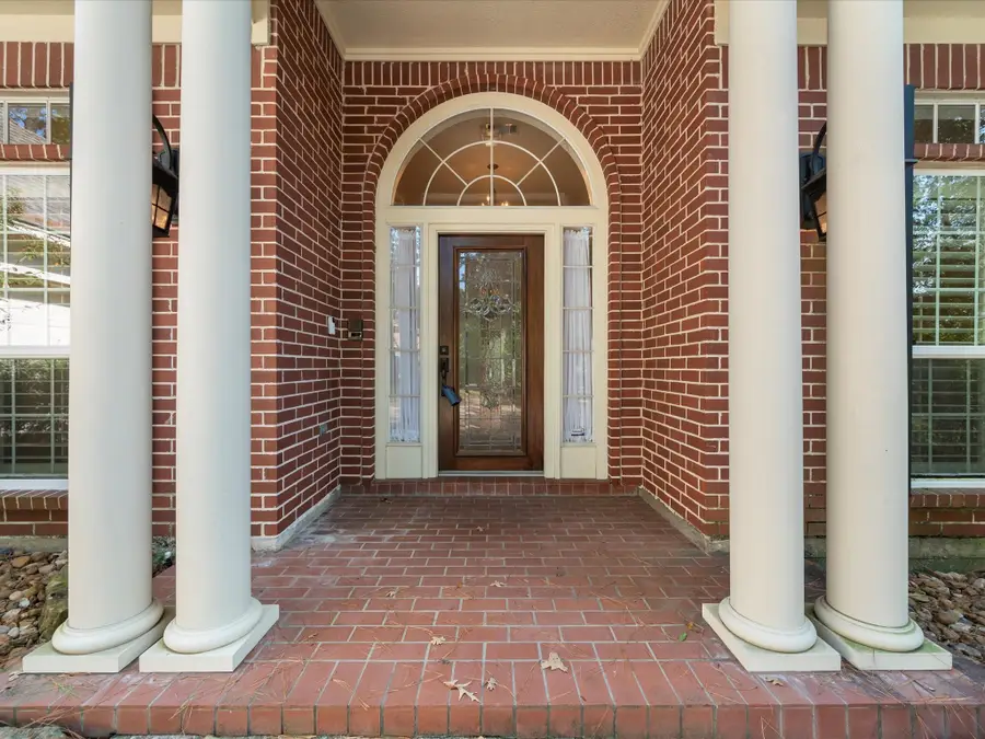 7 Wellesley Drive, Conroe, TX 77304 - Image #2