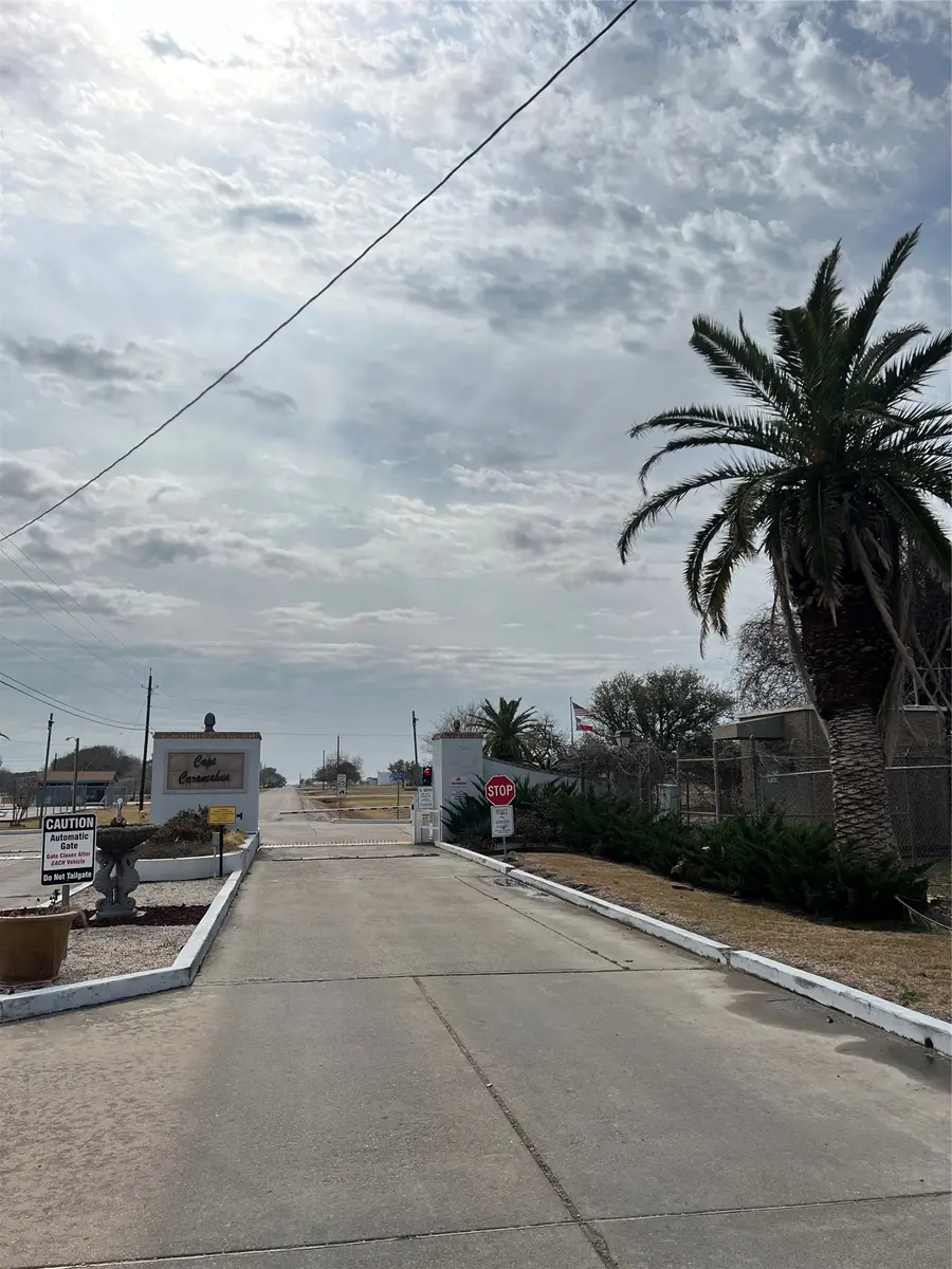 343 Starling, Palacios, TX 77465 - #2