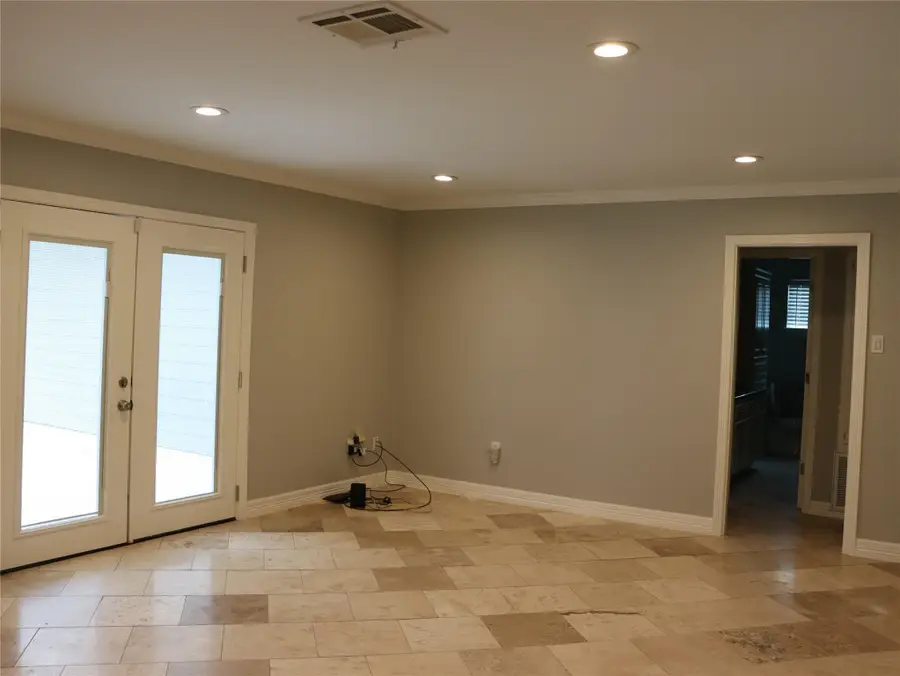 11419 Landsdowne Drive, Houston, TX 77035 - Image #3