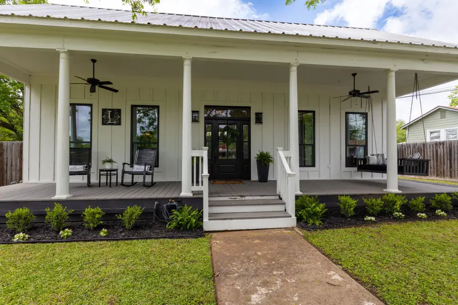 510 Dark Street, Brenham, TX 77833 - #2