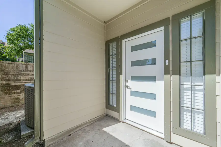 736 Country Place Drive #A, Houston, TX 77079 - Image #2