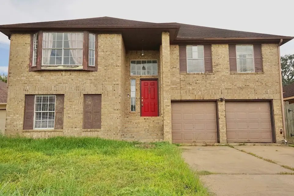 110 Almond Drive, Lake Jackson, TX 77566 - #1