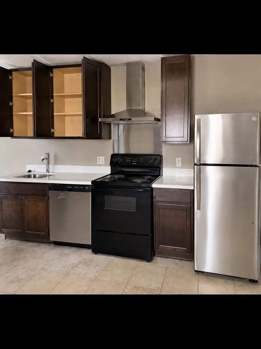 9090 S Braeswood Boulevard #48, Houston, TX 77074 - #3