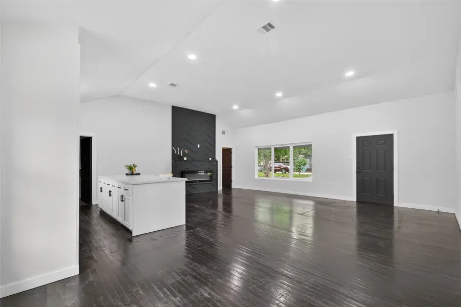 209 Leago Street, Houston, TX 77022 - Image #3