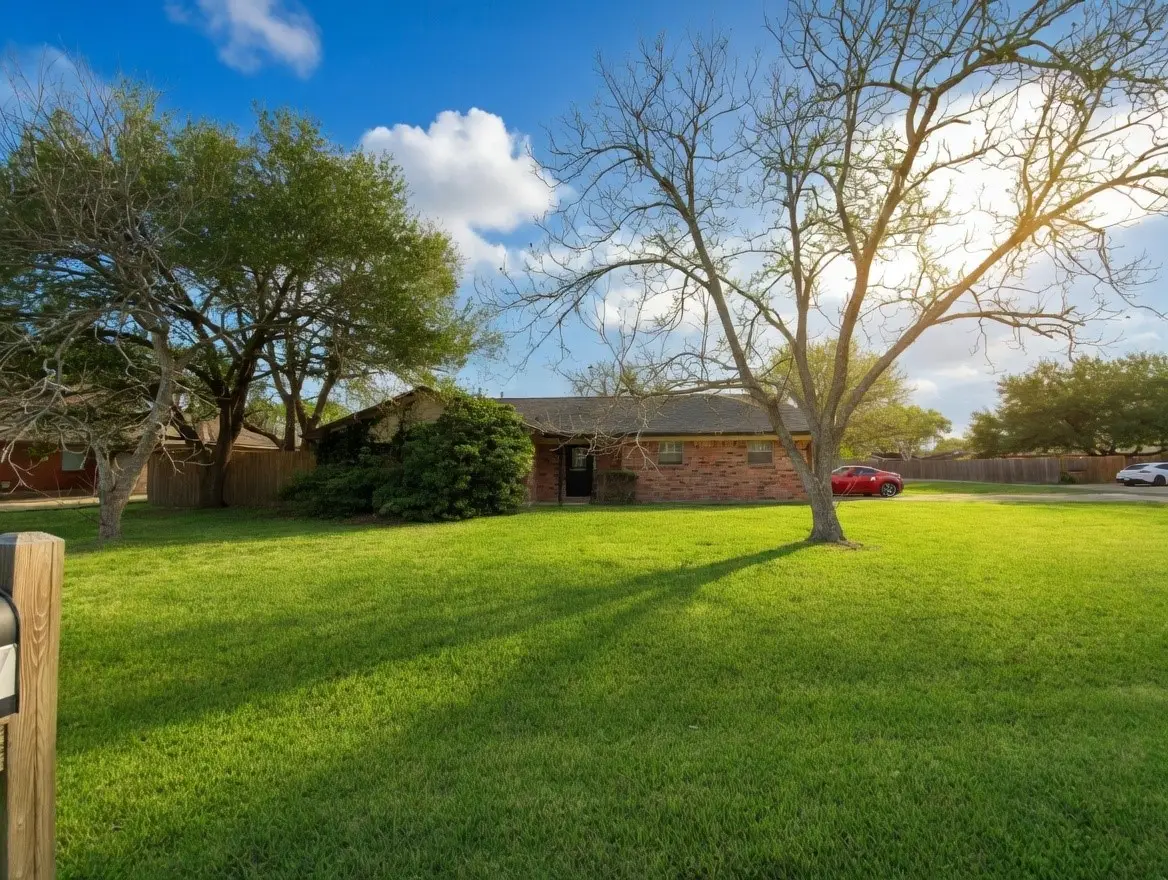 4717 33rd Street, Dickinson, TX 77539 - #1