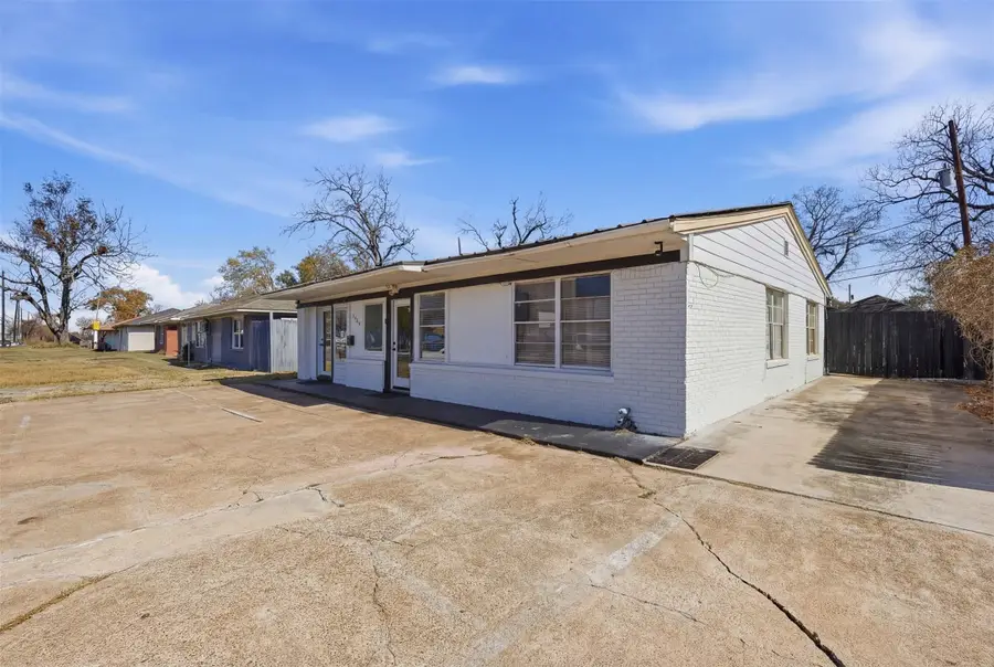 2205 Strawberry Road, Pasadena, TX 77502 - #3