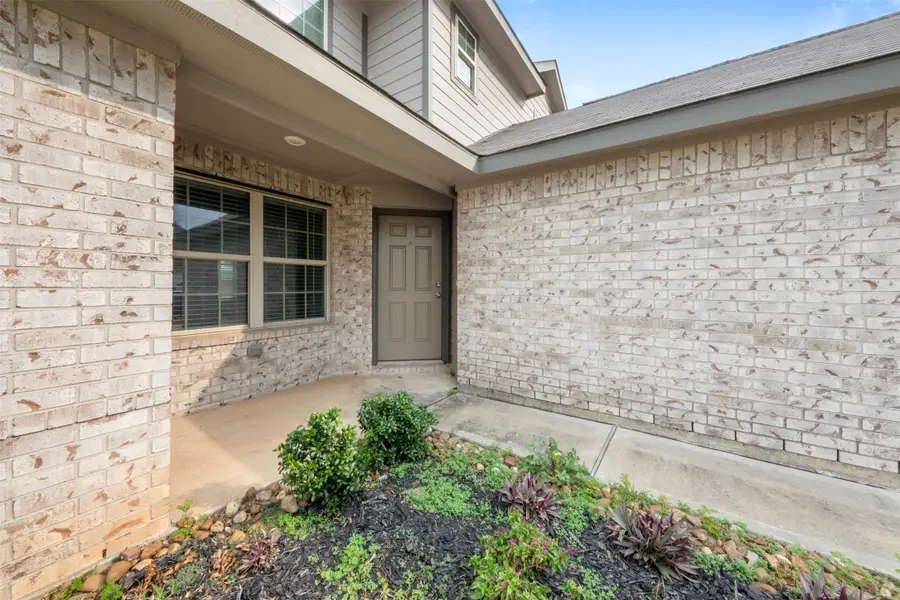 1047 Brighton Orchards Lane, Magnolia, TX 77354 - Image #2