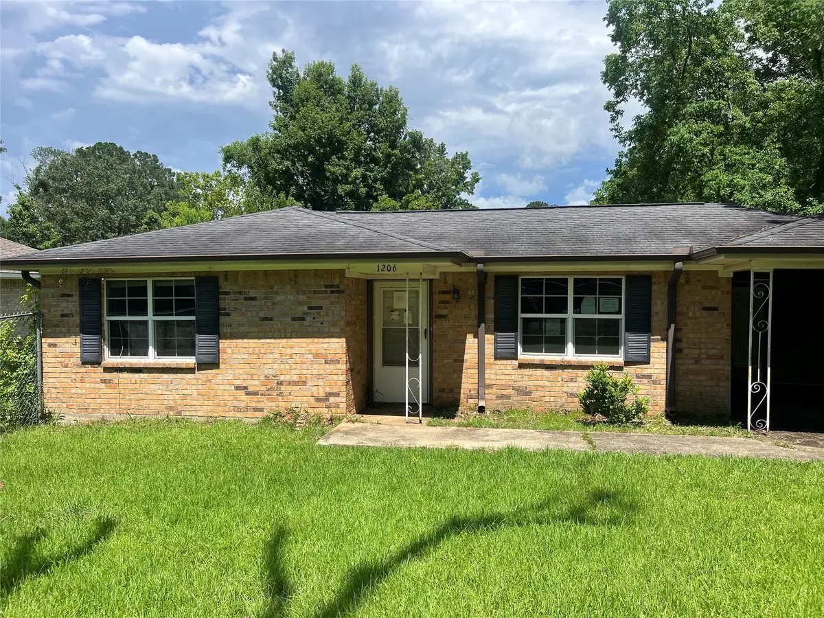 1206 Hopkins Drive, Jasper, TX 75951 - Image #1