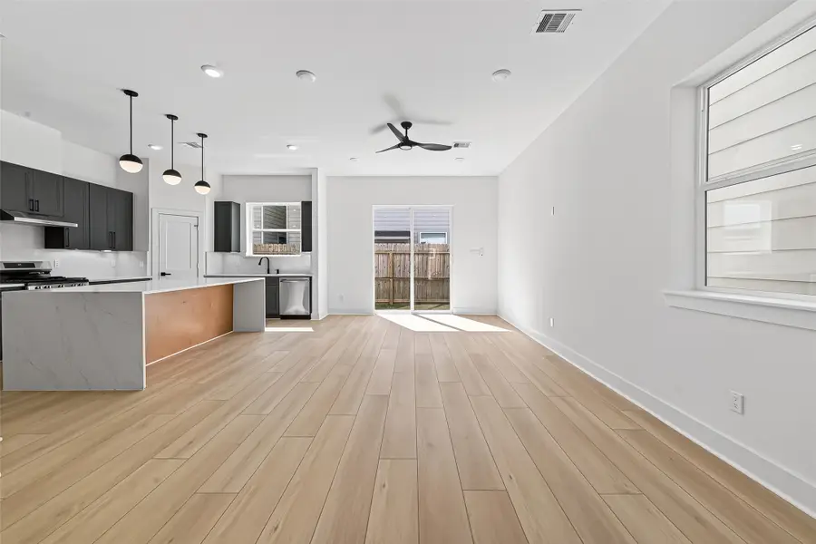 957 Highland Light Lane, Houston, TX 77091 - #3