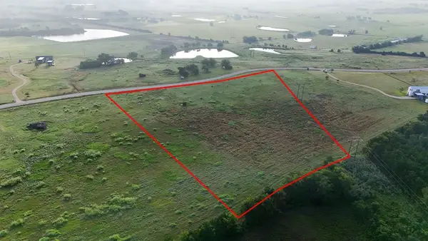 227 Vineyard View Trail, Carmine, TX 78932