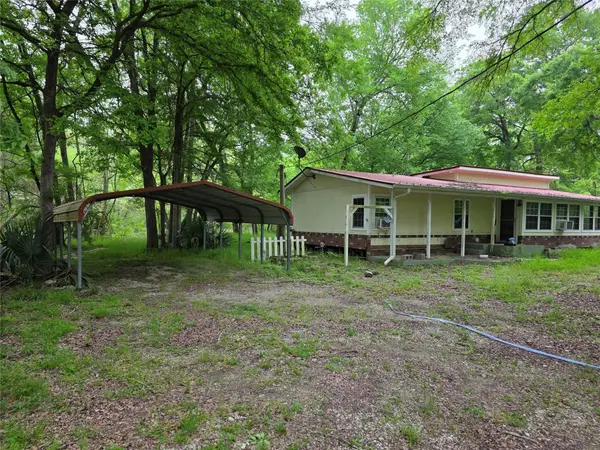 15 Caney Court, Huntsville, TX 77320
