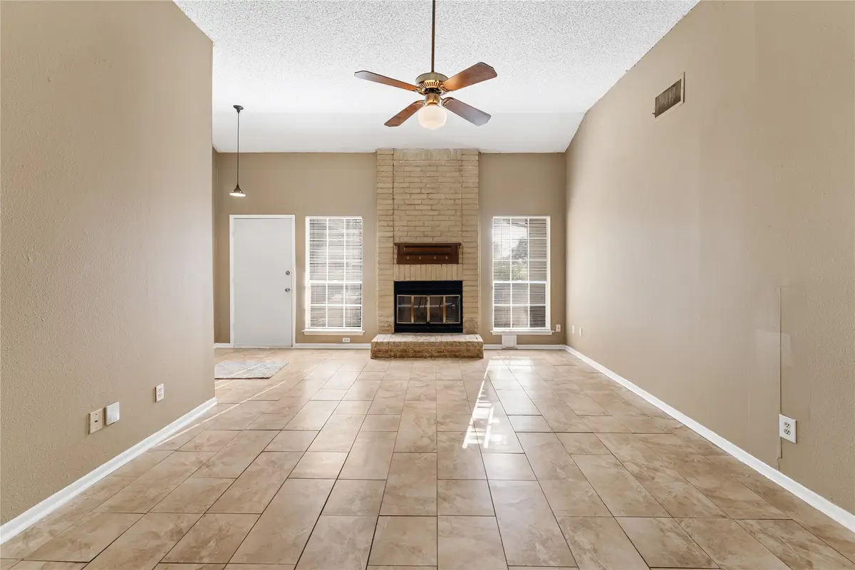 4717 Woodway Avenue, Rosenberg, TX 77471 - #1