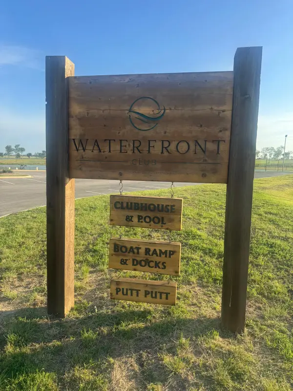 1 Water Front Clb Dr, Corsicana, TX 75109