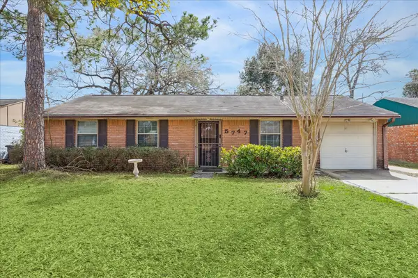 5747 Greencraig Drive, Houston, TX 77035