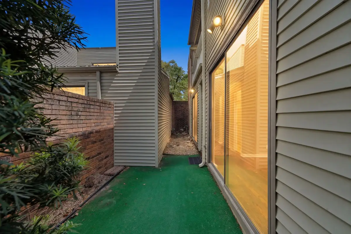 1107 Jackson Boulevard #A, Houston, TX 77006 - #1