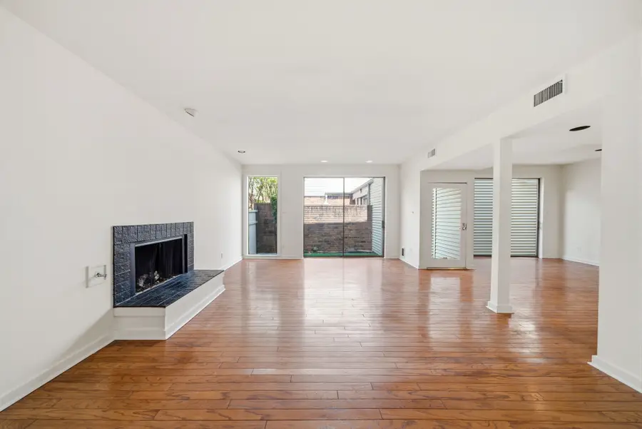 1107 Jackson Boulevard #A, Houston, TX 77006 - #3