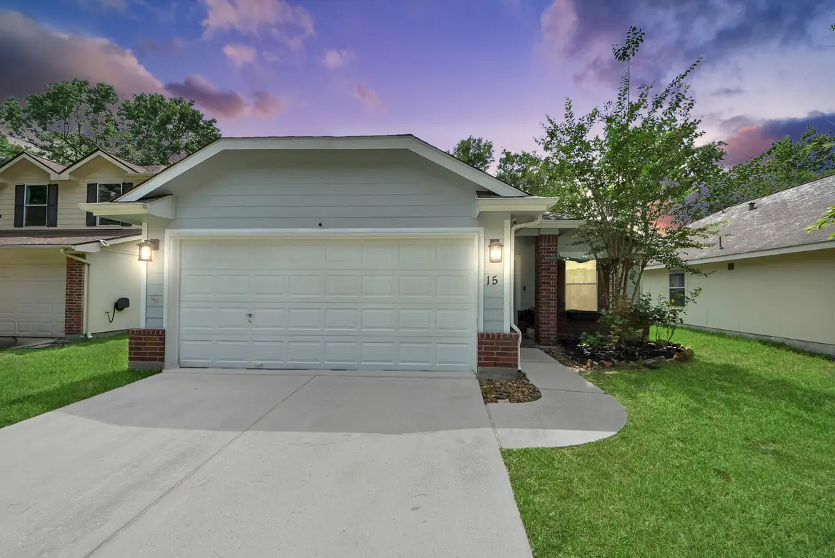 15 Bark Bend Place, The Woodlands, TX 77385 - #1