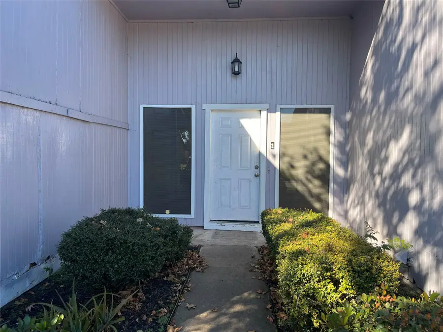 9867 Sageroyal Lane, Houston, TX 77089 - Image #3