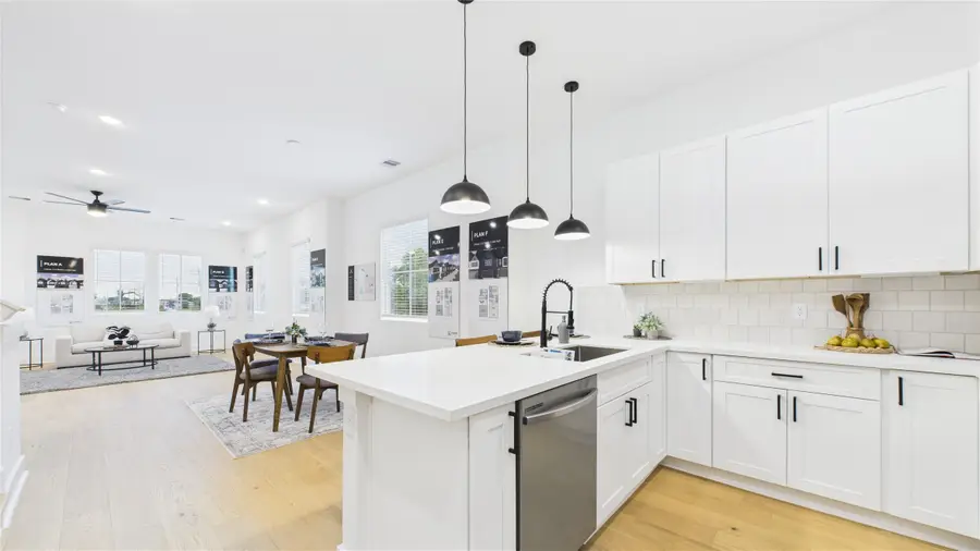 2712 Jensen Creek Lane, Houston, TX 77026 - Image #2