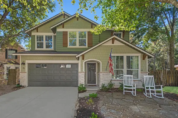 15 Forest Perch Place, The Woodlands, TX 77382