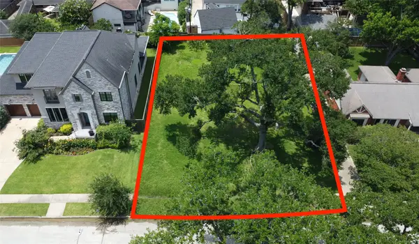 5010 Yarwell Drive, Houston, TX 77096