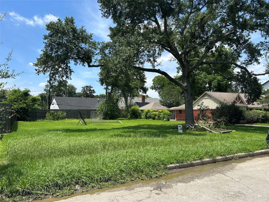5010 Yarwell Drive, Houston, TX 77096 - #3