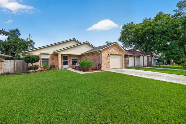 2316 29th Avenue N, Texas City, TX 77590