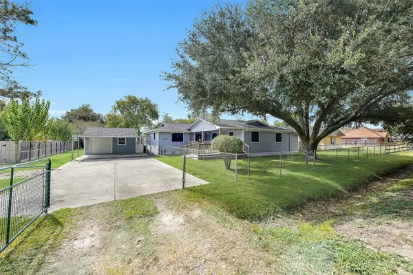 8408 Wayfarer Lane, Houston, TX 77075