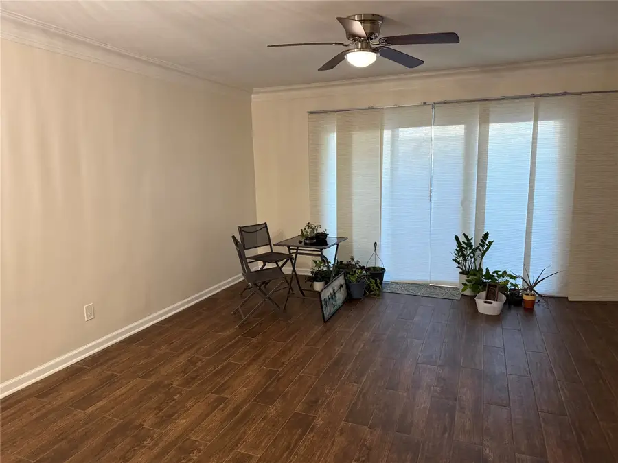 9107 Braeburn Valley Drive #15, Houston, TX 77074 - Image #3