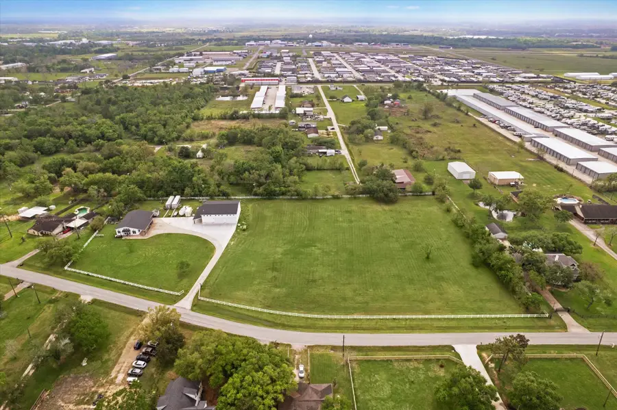 17810 County Road 125, Pearland, TX 77581 - Image #2