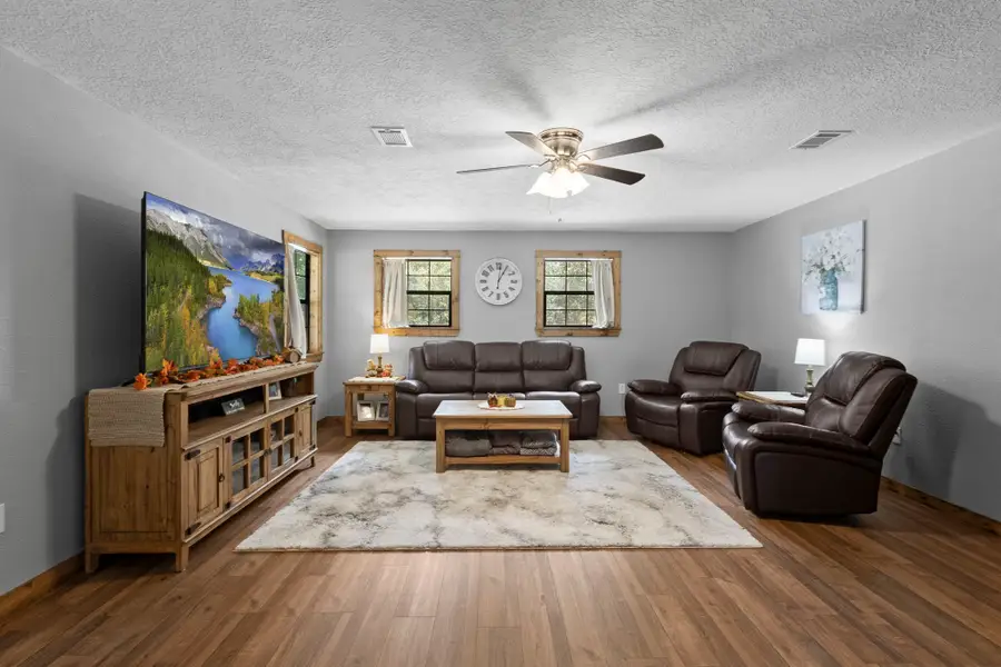 398 County Road 3255, Colmesneil, TX 75938 - Image #3