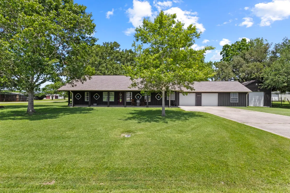1198 Florida St, Nome, TX 77629 - #1