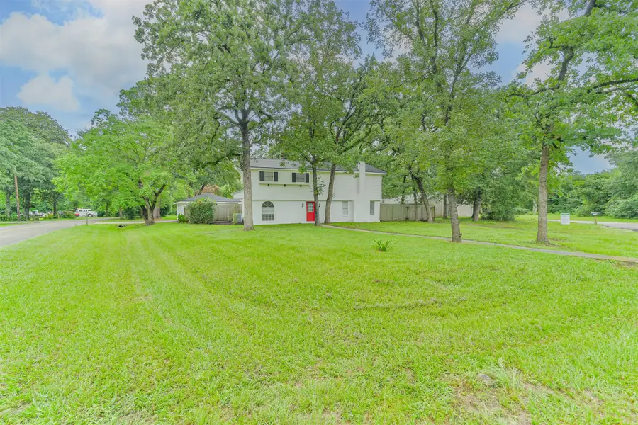 912 Brook Forest Drive, Conroe, TX 77385 - #2