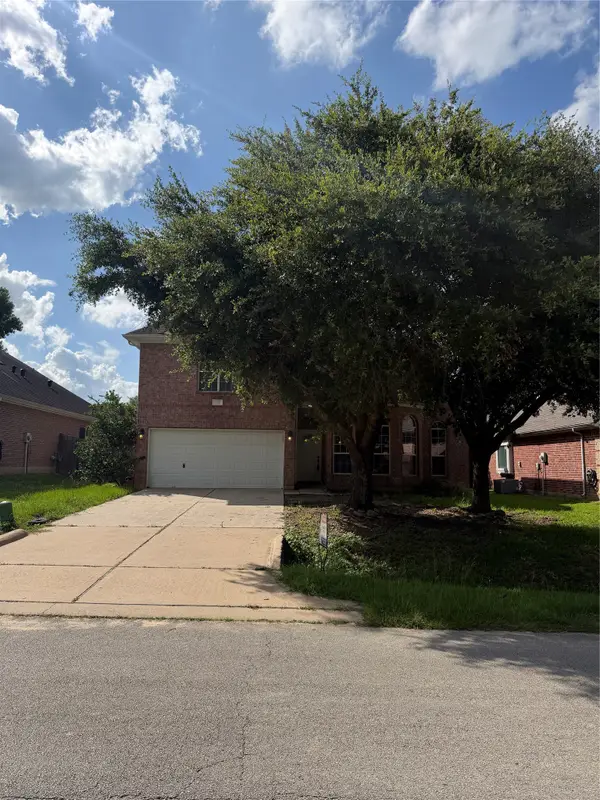 9210 Hidden Lake E, Magnolia, TX 77354