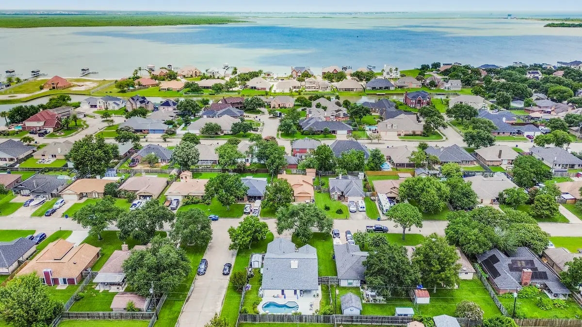 2525 40th Avenue N, Texas City, TX 77590 - #1