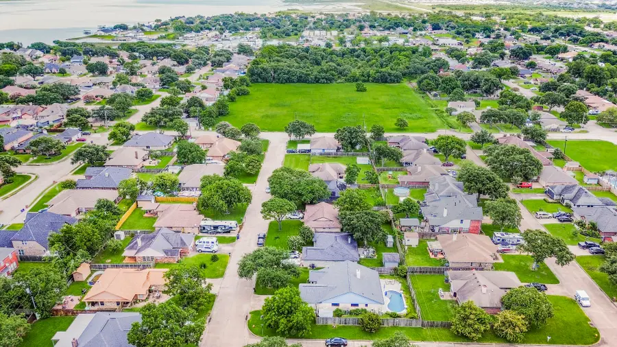 2525 40th Avenue N, Texas City, TX 77590 - #2