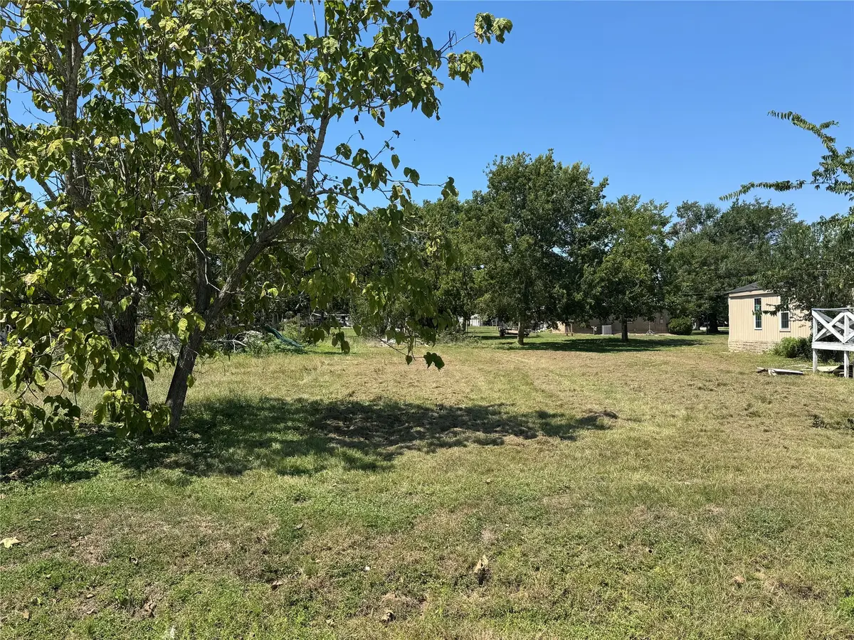 1035 21st Street, Hempstead, TX 77445 - Image #1
