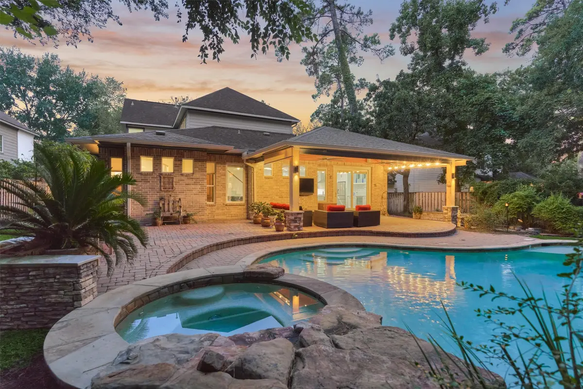 10 Longsford Circle, The Woodlands, TX 77382 - Image #1