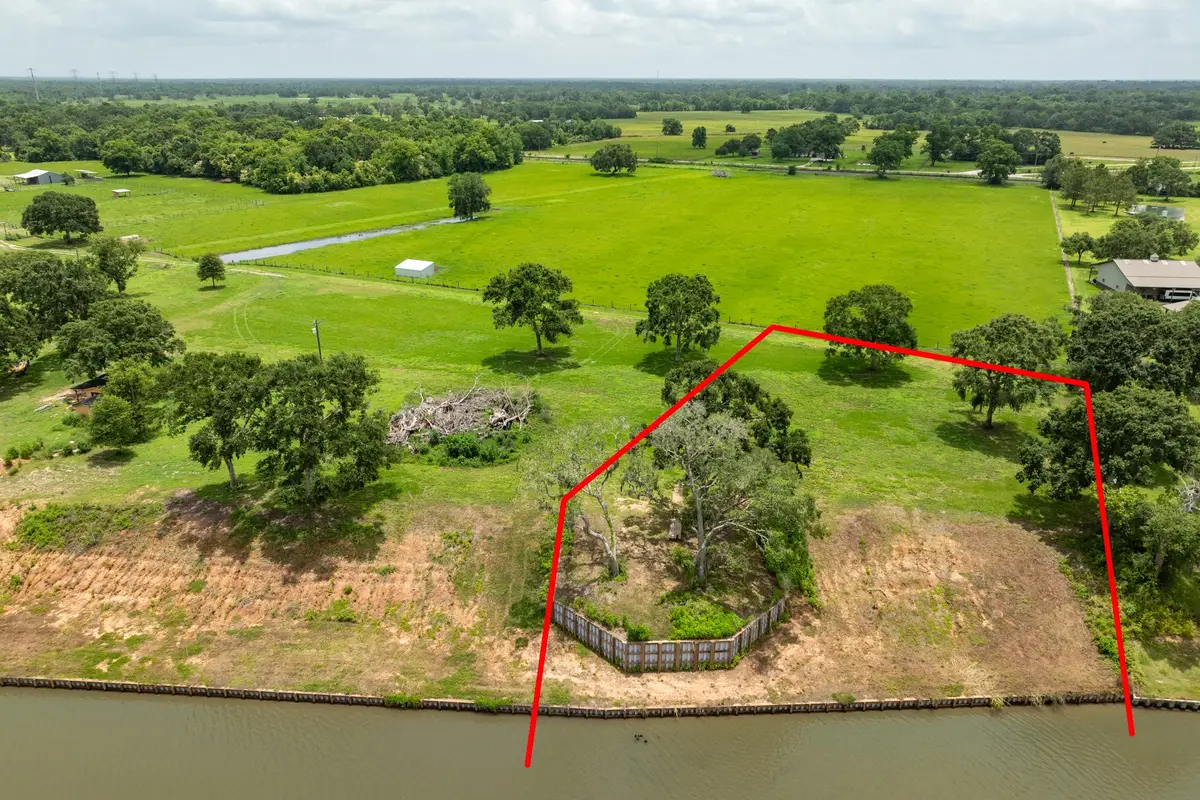 4 County Road 344, Sweeny, TX 77480 - #1